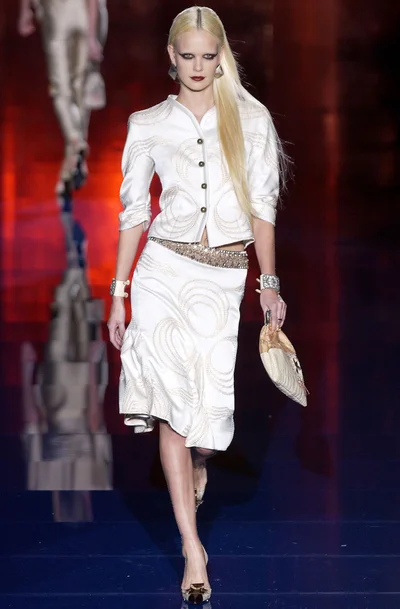 Look 11